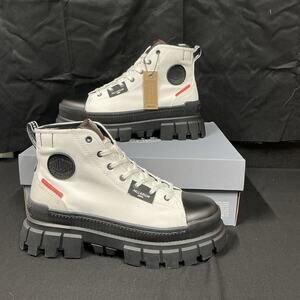 Palladium 9 Women’s Revolt Hi TX Platform Boot, Star White, Style: 97242-116-M